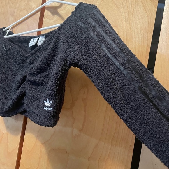 Adidas Originals Relaxed Risqué Fluffy Knit Ruched Cropped Long Sleeve — Size 10 - Picture 3 of 5